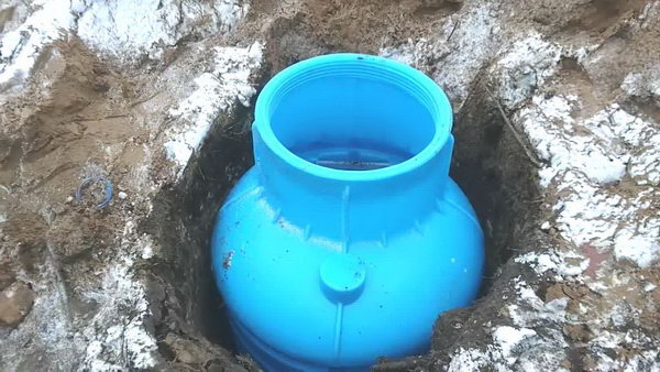 Видео обзор пластикового кессона на объекте